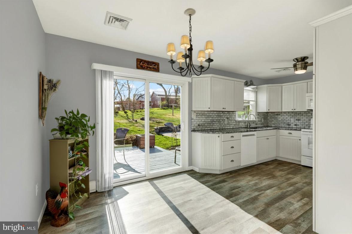 260 Summer Hill Road Bernville, PA 19506 - Photo 12 of 38 Dining area