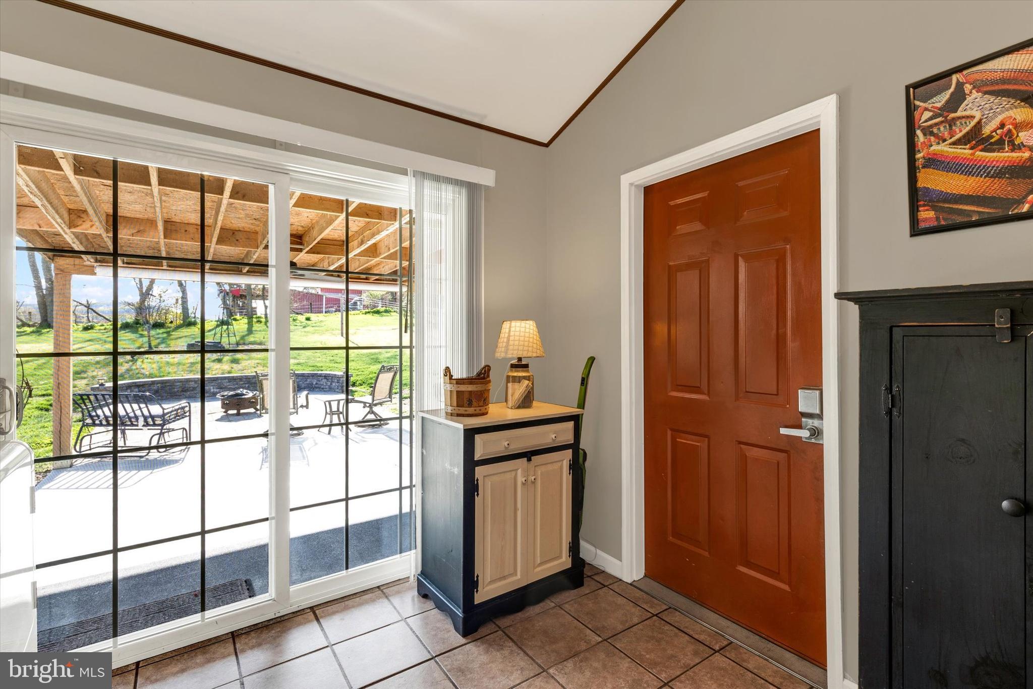 260 Summer Hill Road Bernville, PA 19506 - Photo 15 of 38 Breezeway