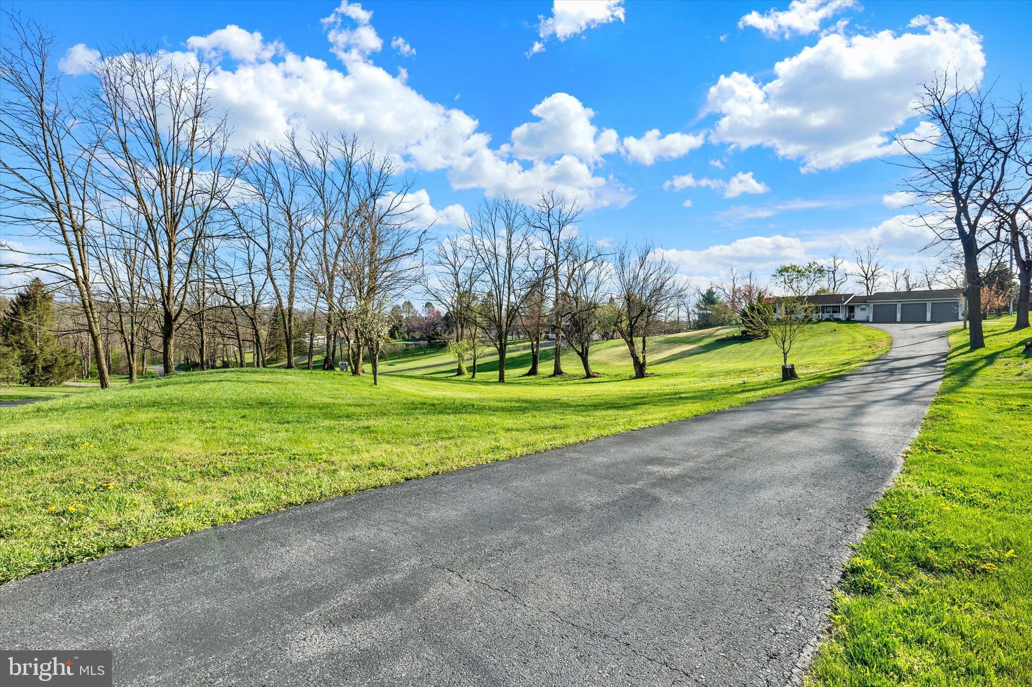 260 Summer Hill Road Bernville, PA 19506 - Photo 38 of 38 Driveway