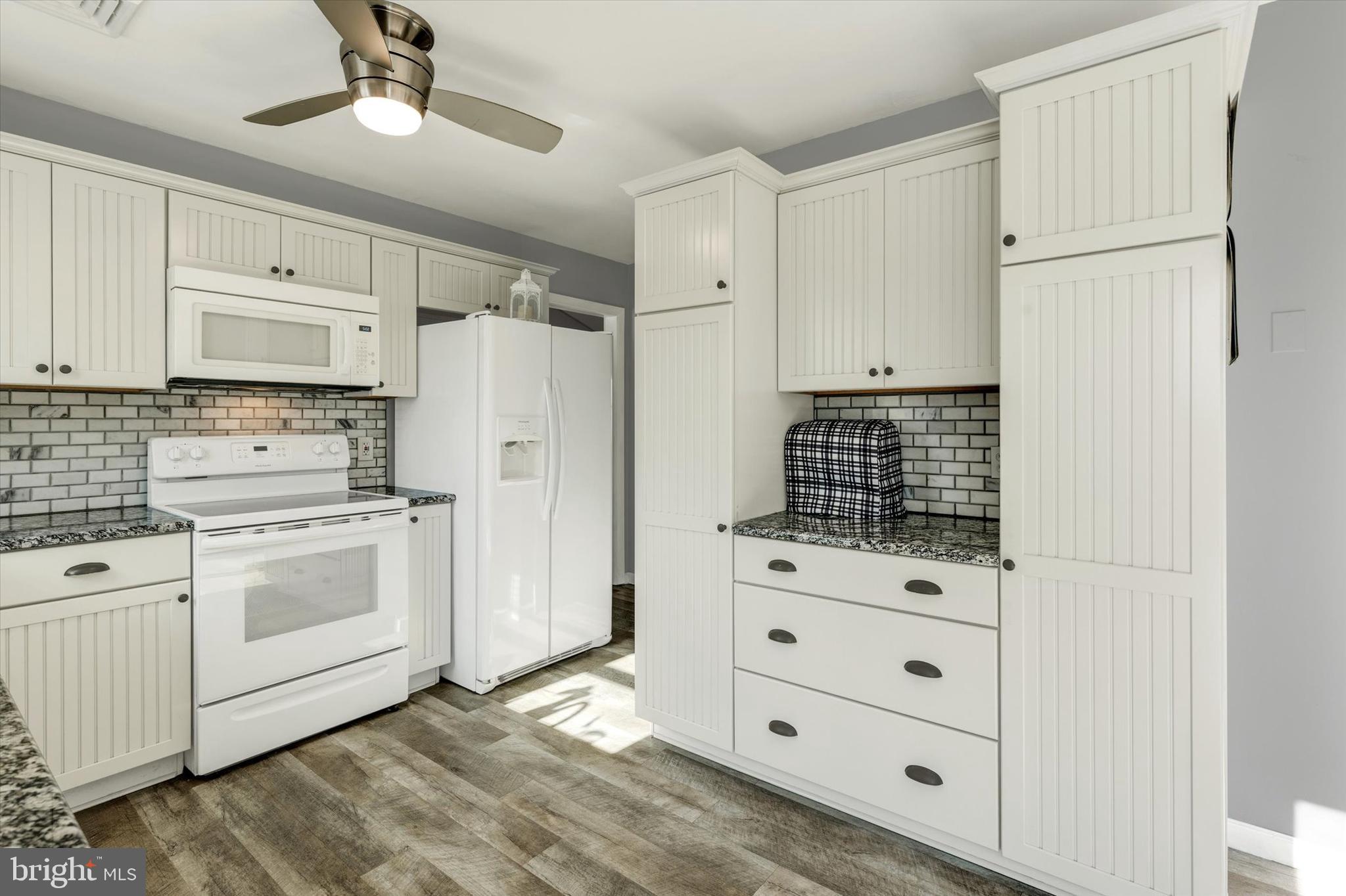 260 Summer Hill Road Bernville, PA 19506 - Photo 9 of 38 Kitchen