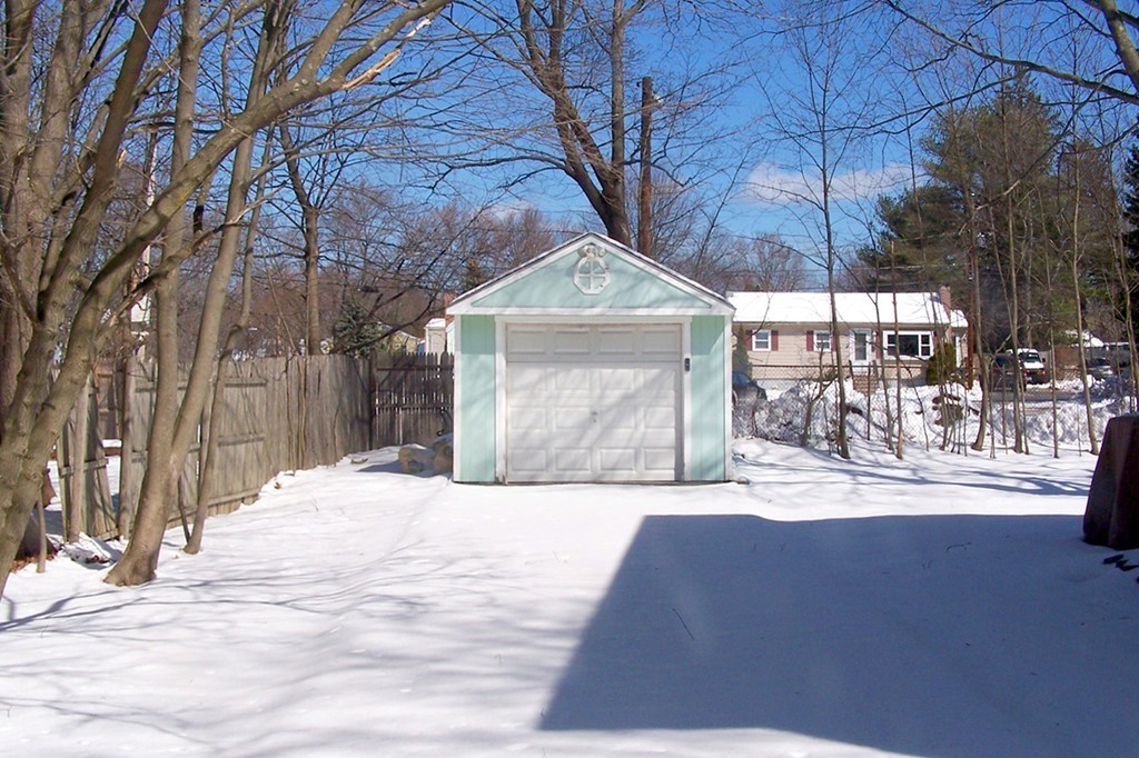 22 Hooper Road Dedham, MA 02026 - Photo 16 of 18 Gallery Image 16
