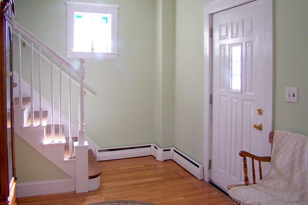 22 Hooper Road Dedham, MA 02026 - Photo 3 of 18 Gallery Image 3