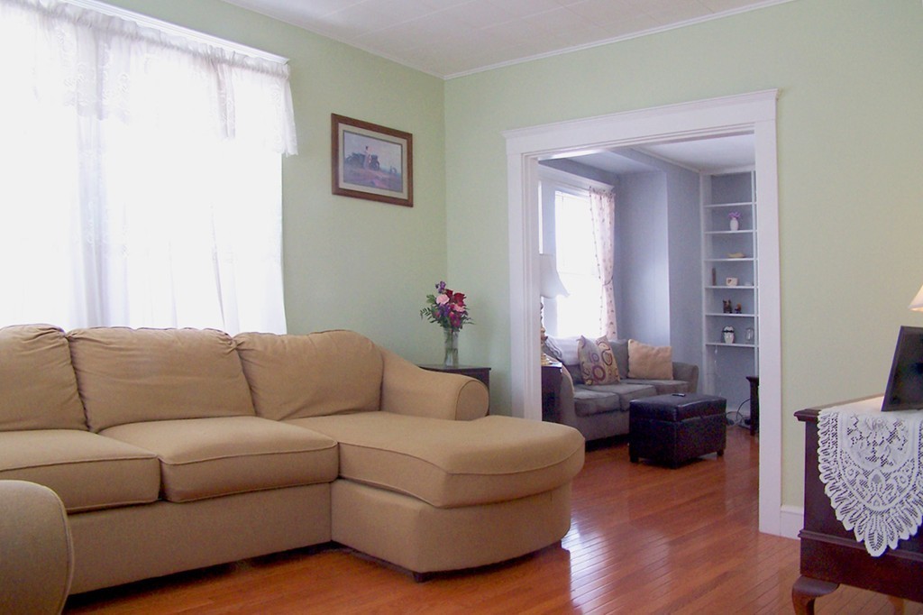 22 Hooper Road Dedham, MA 02026 - Photo 5 of 18 Gallery Image 5