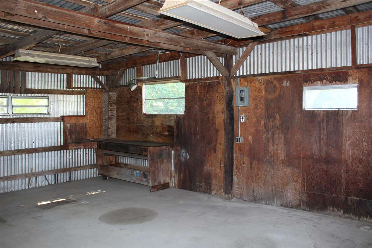 204 Railroad Road Benson, NC 27504 - Photo 6 of 18 Photo 6