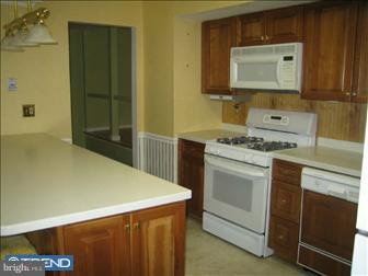 75 Wolfpack Road Hamilton, NJ 08619 - Photo 2 of 6 Kitchen
