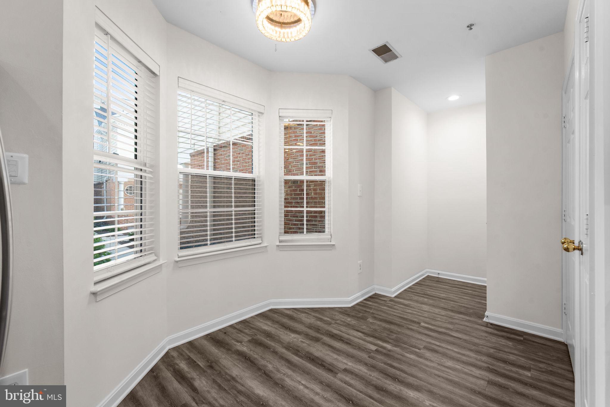 25300 Lake Mist Square, Unit 101 Chantilly, VA 20152 - Photo 34 of 63