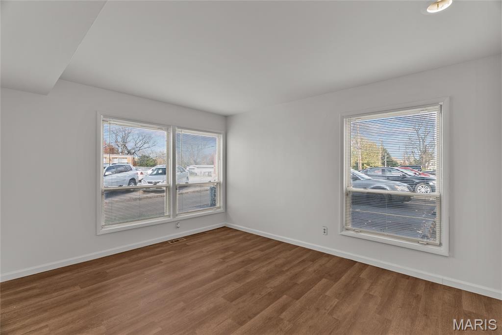 3725 Morgan Ford Road St. Louis, MO 63116 - Photo 14 of 23