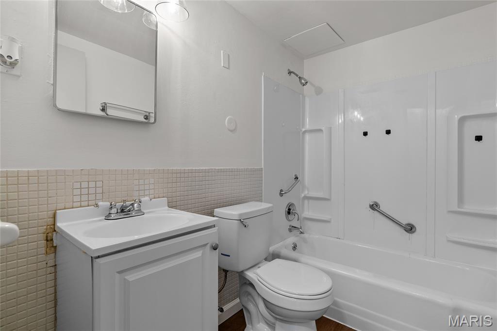 3725 Morgan Ford Road St. Louis, MO 63116 - Photo 17 of 23