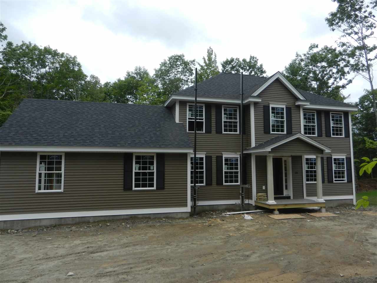 25 Blueberry Hill Road, Unit 35 Raymond, NH 03077 - Photo 1 of 8