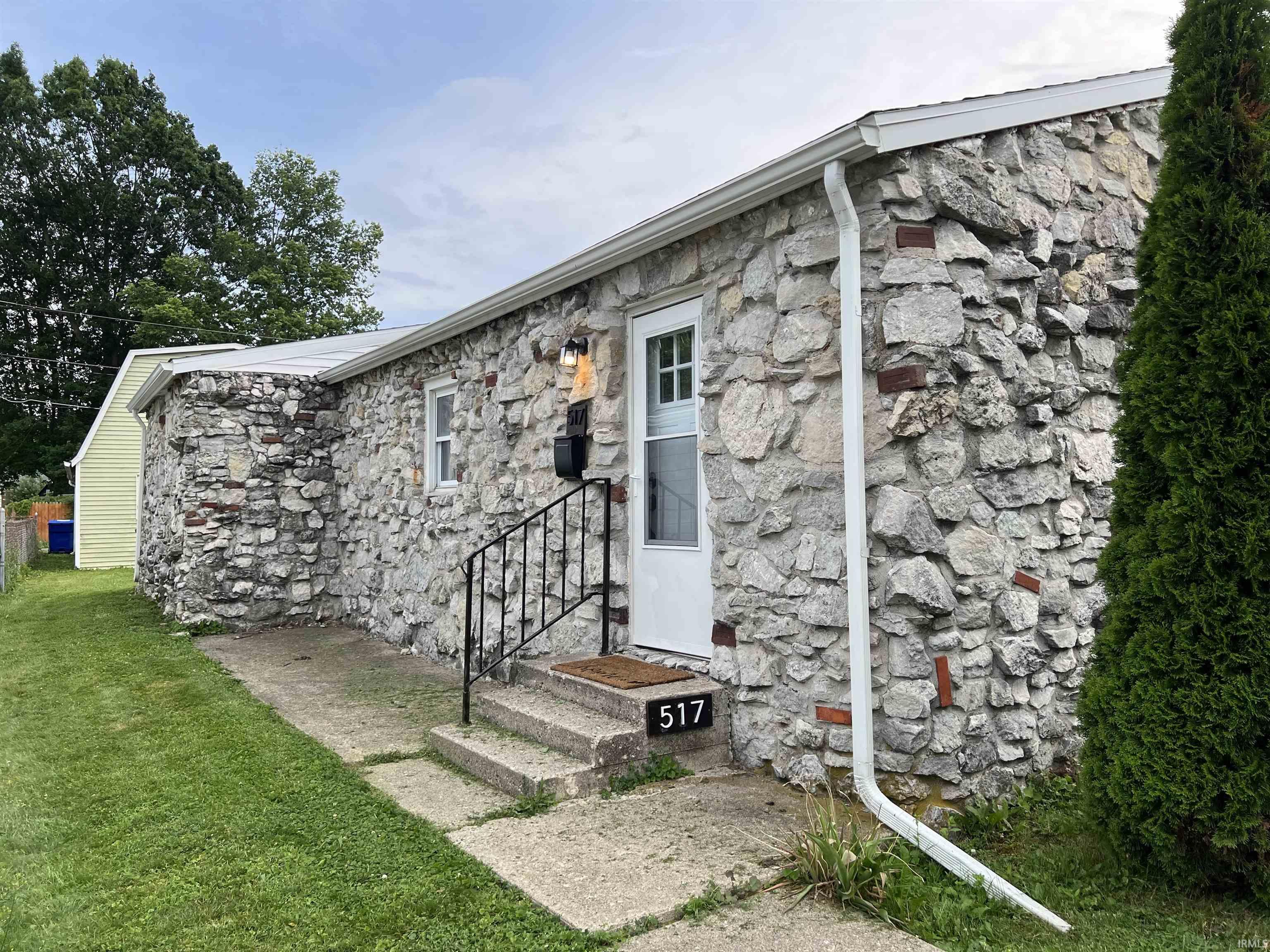 517 East Poplar Street Kokomo, IN 46902 - Photo 2 of 14