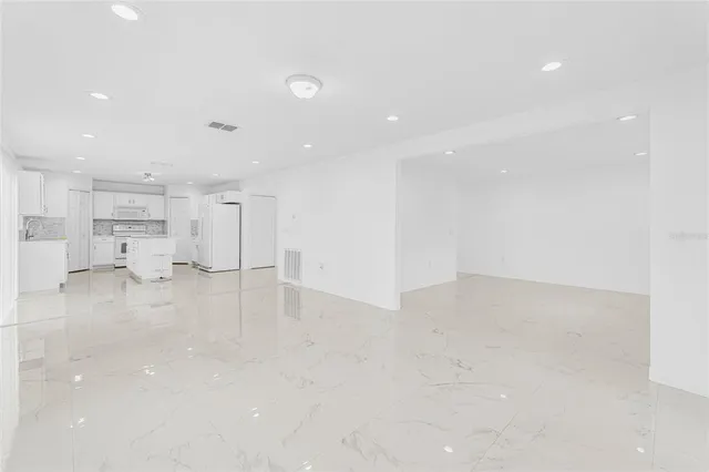 $430,000 | 1961 Thorngate Lane, Mascotte, FL 34753