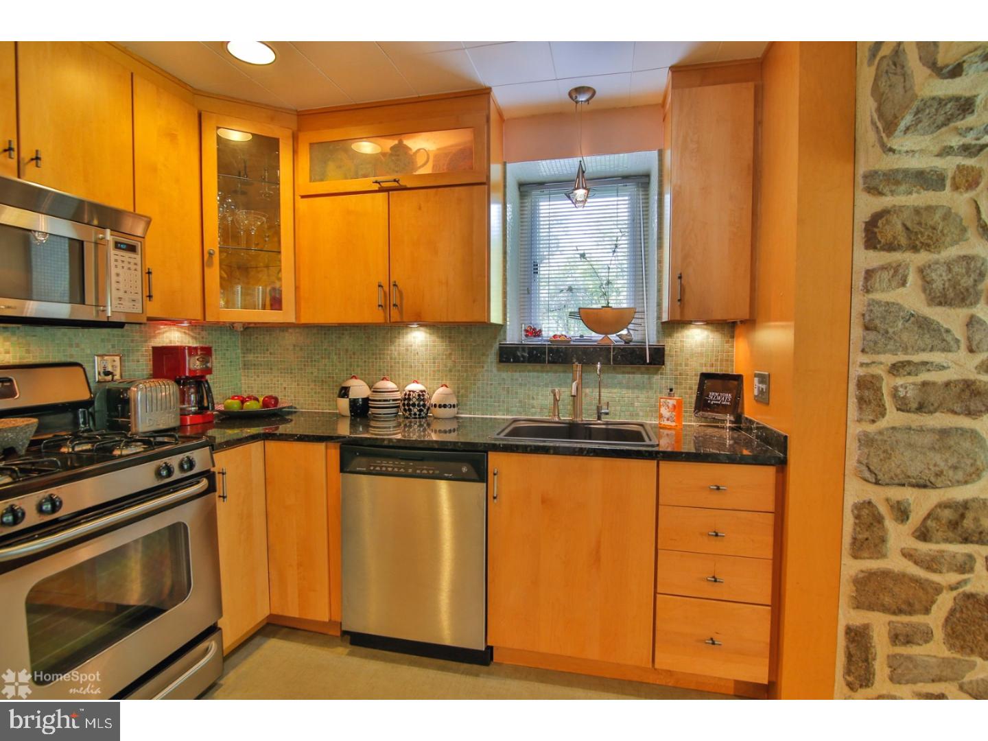 3501 Main Road East Emmaus, PA 18049 - Photo 8 of 24