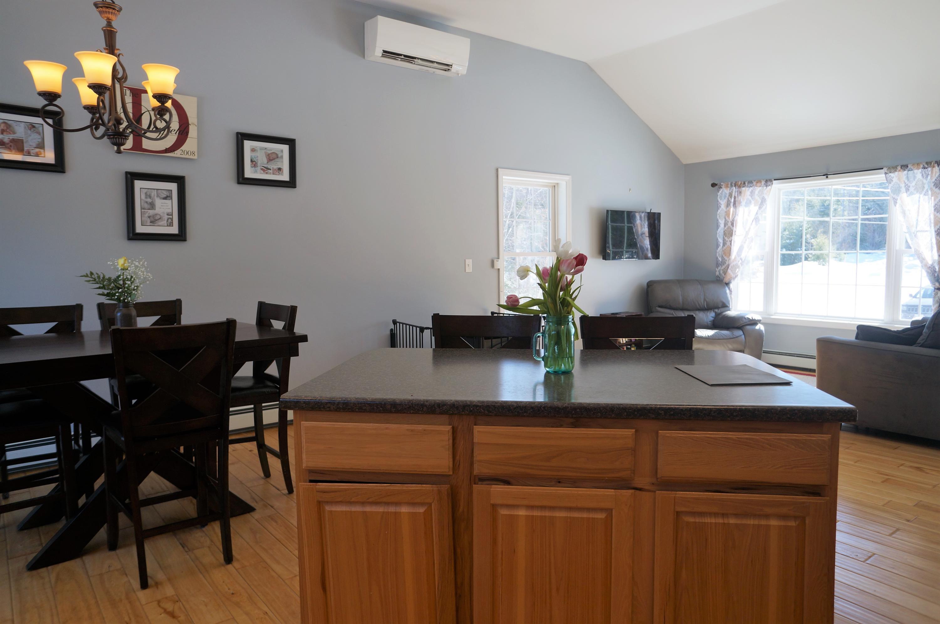 15 Cessna Way Naples, ME 04055 - Photo 5 of 31 DSC01929