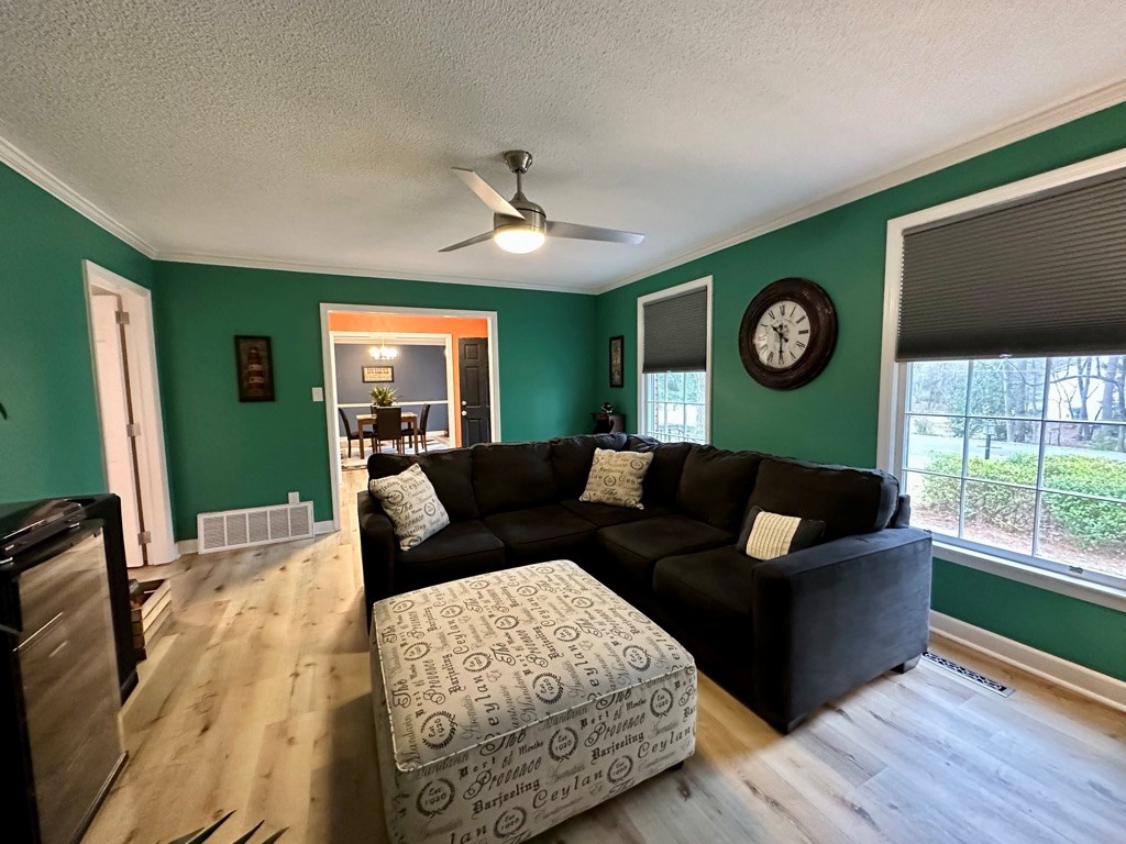 315 Hunting Road Greenwood, SC 29646 - Photo 6 of 30 Gallery Image 6