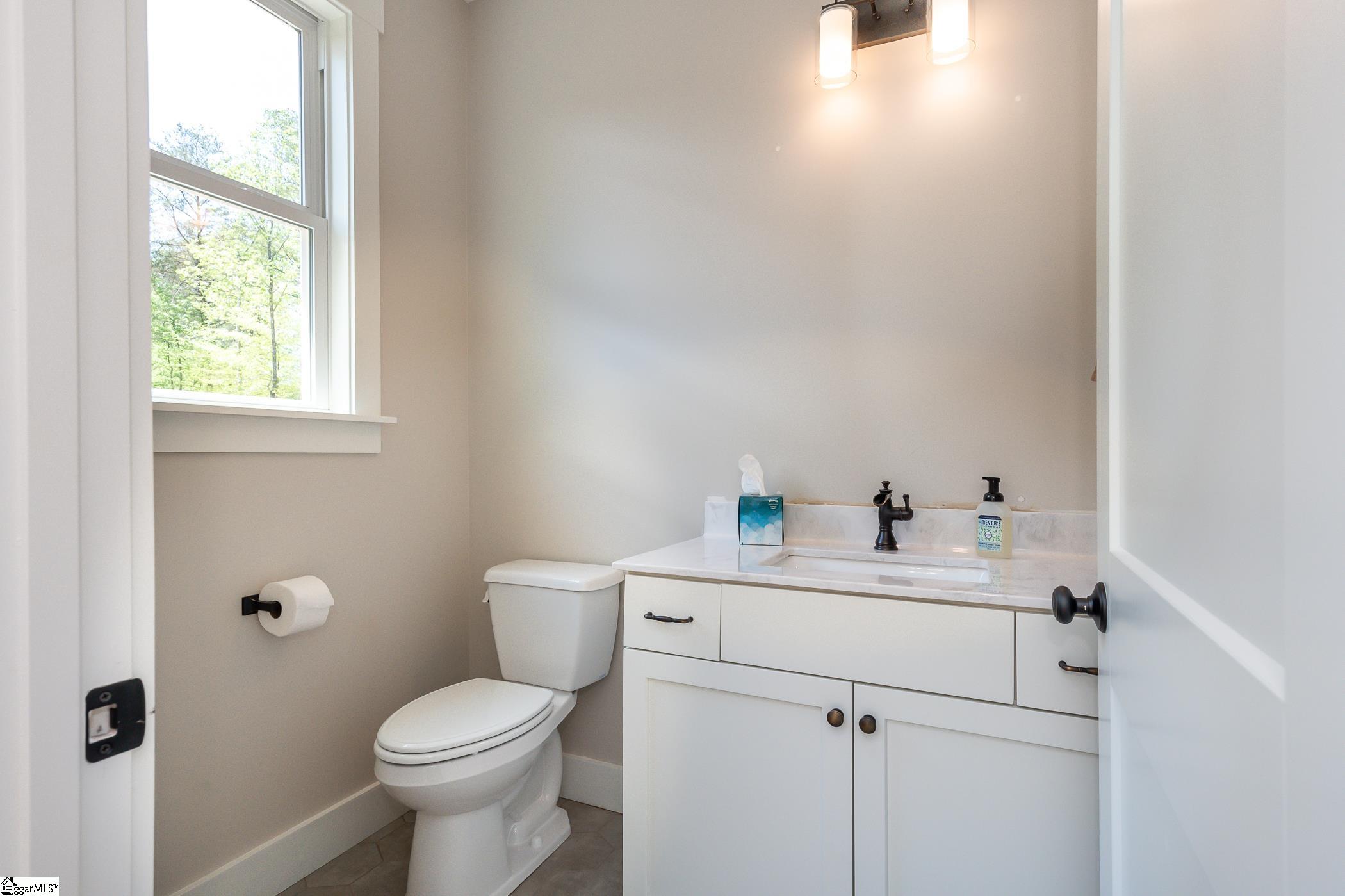 476 North Barton Road Taylors, SC 29687 - Photo 14 of 36