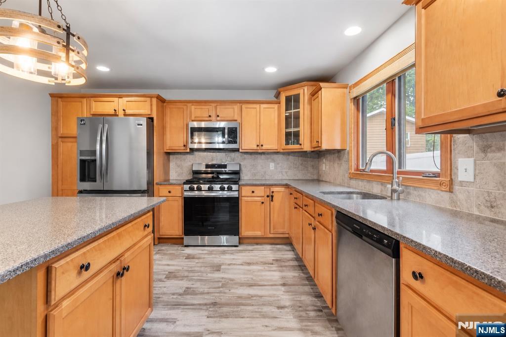 17 Pequot Road Ringwood, NJ 07456 - Photo 15 of 50 Gallery Image 15