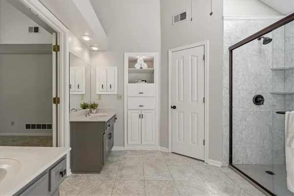 $450,000 | 1376 East 154th Terrace, Olathe, KS 66062