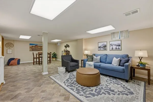 $450,000 | 1376 East 154th Terrace, Olathe, KS 66062