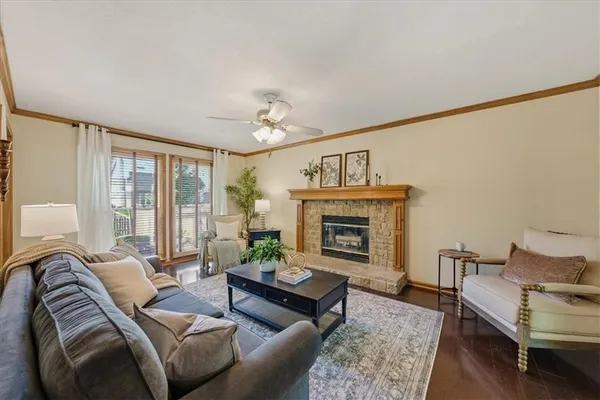 $450,000 | 1376 East 154th Terrace, Olathe, KS 66062