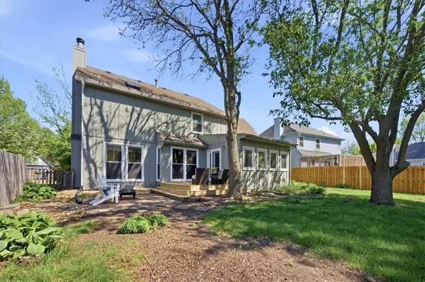 $450,000 | 1376 East 154th Terrace, Olathe, KS 66062