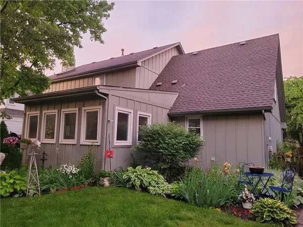 $450,000 | 1376 East 154th Terrace, Olathe, KS 66062