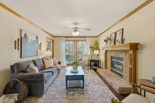 $450,000 | 1376 East 154th Terrace, Olathe, KS 66062