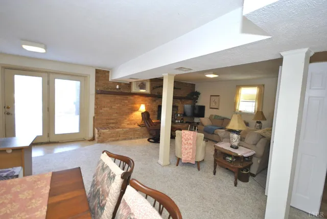 $319,000 | 212 Chesterfield Road, Lynchburg, VA 24502