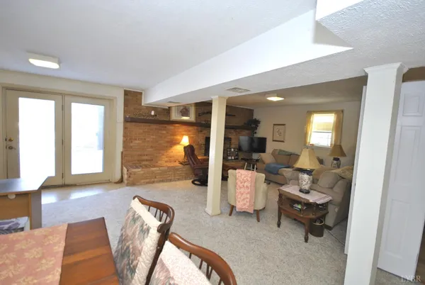 $319,000 | 212 Chesterfield Road, Lynchburg, VA 24502