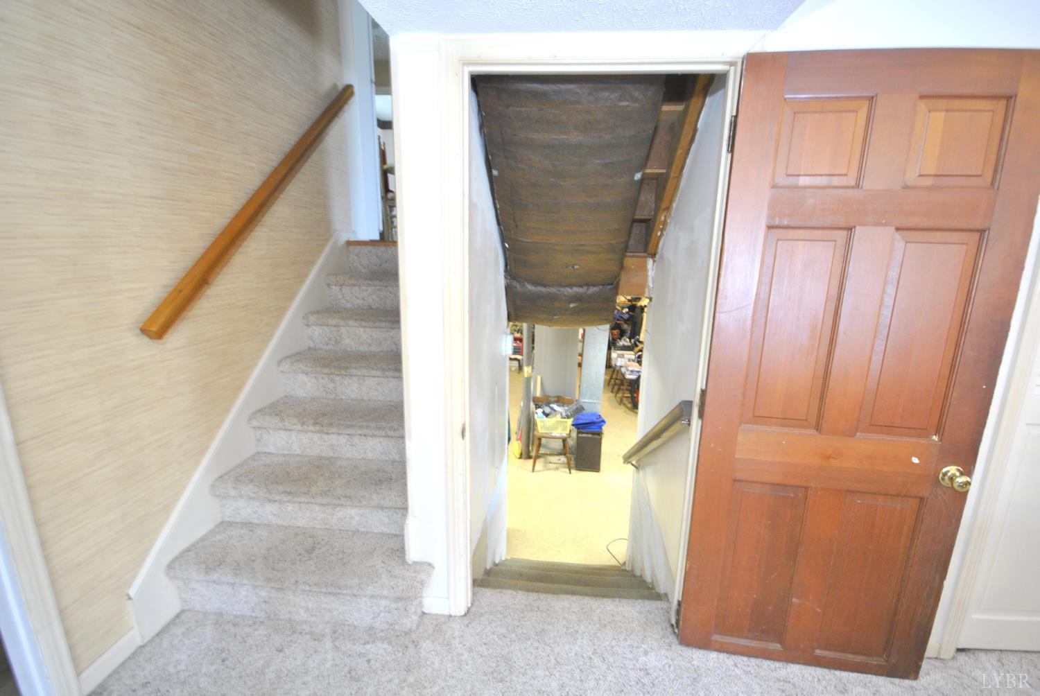 212 Chesterfield Road Lynchburg, VA 24502 - Photo 9 of 54