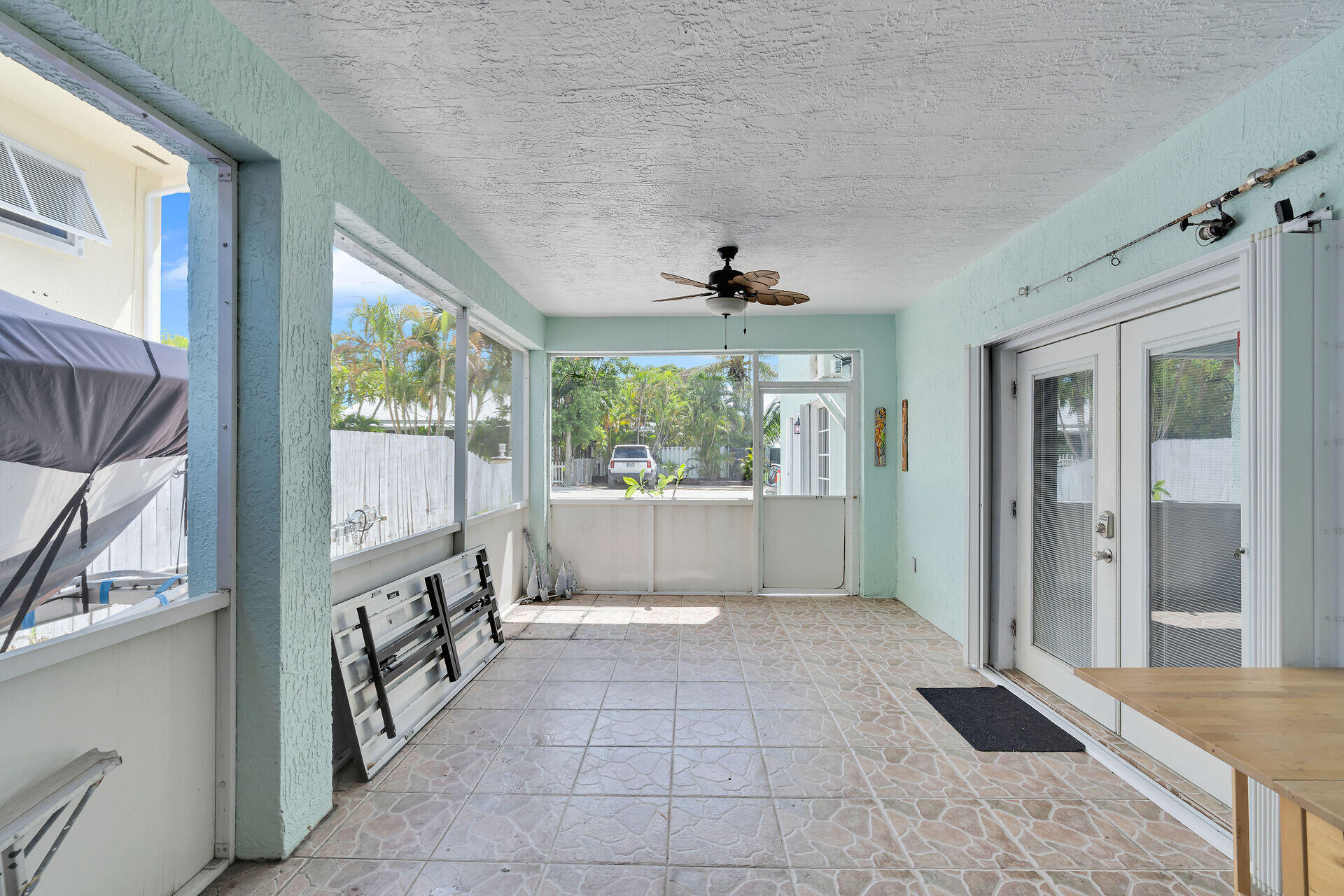 64 Coconut Drive Key Largo, FL 33037 - Photo 41 of 54 a view of an entryway with a livingroom