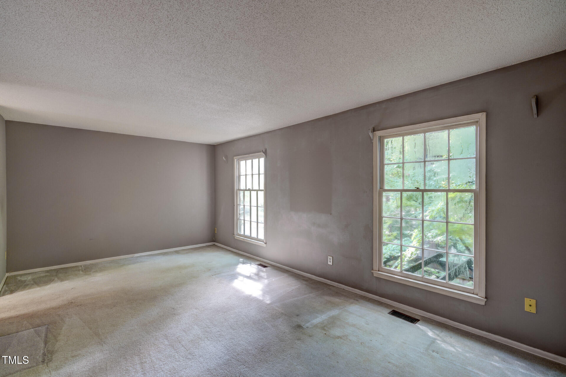 3158 Morningside Drive Raleigh, NC 27607 - Photo 7 of 25 Morningside0007