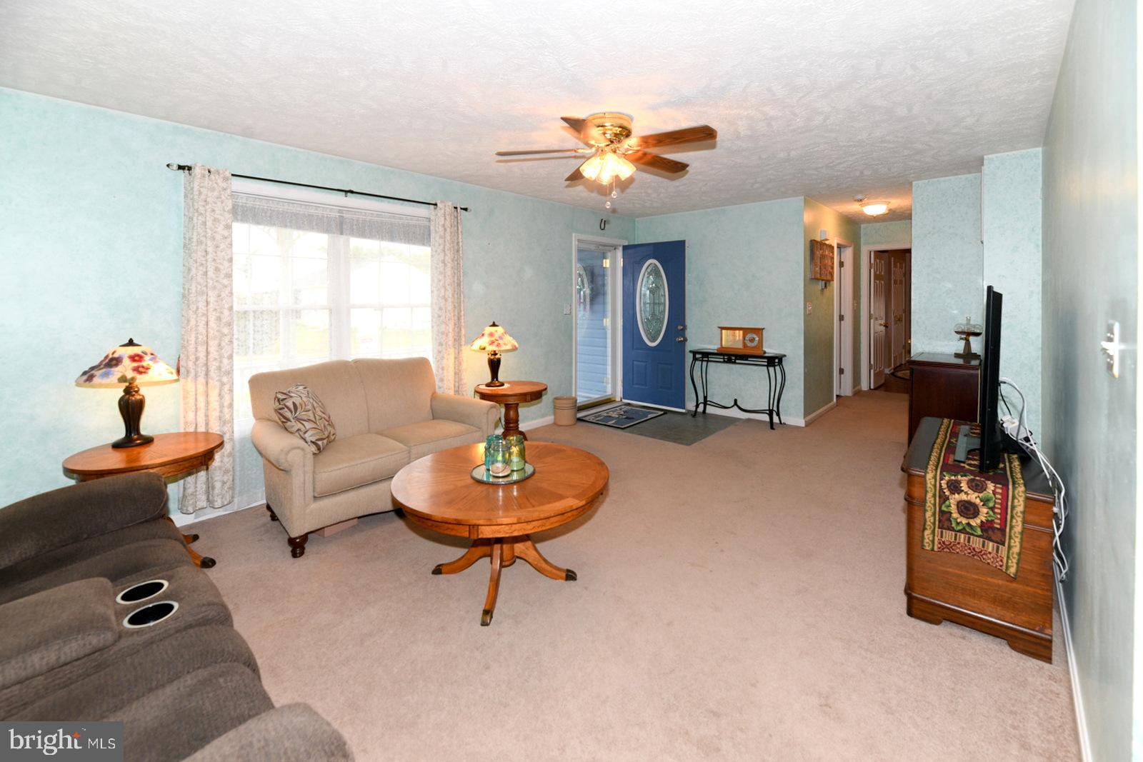 46833 Bryan Road Lexington Park, MD 20653 - Photo 8 of 28 Living Room