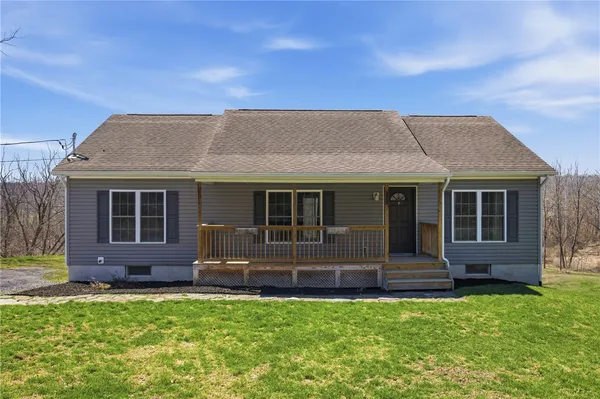 $299,999 | 2960 East Valley Road, Jerusalem, NY 14418