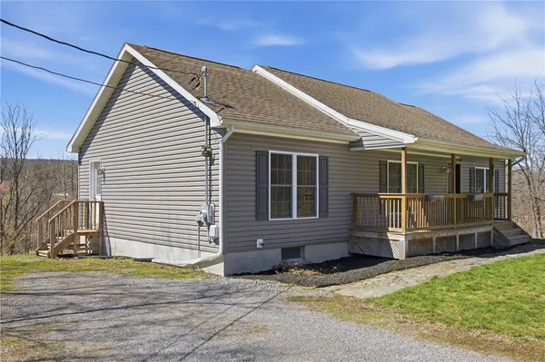 $299,999 | 2960 East Valley Road, Jerusalem, NY 14418