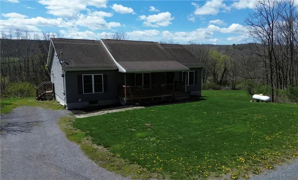$299,999 | 2960 East Valley Road, Jerusalem, NY 14418