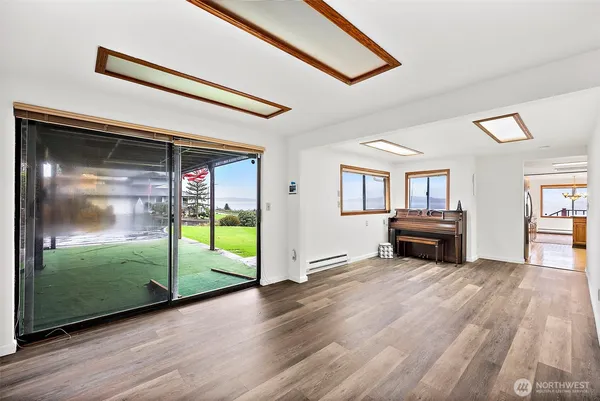 $824,950 | 2312 Lafayette Street, Steilacoom, WA 98388