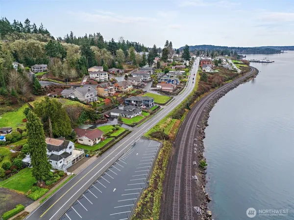 $824,950 | 2312 Lafayette Street, Steilacoom, WA 98388