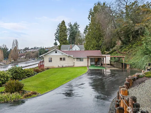 $824,950 | 2312 Lafayette Street, Steilacoom, WA 98388