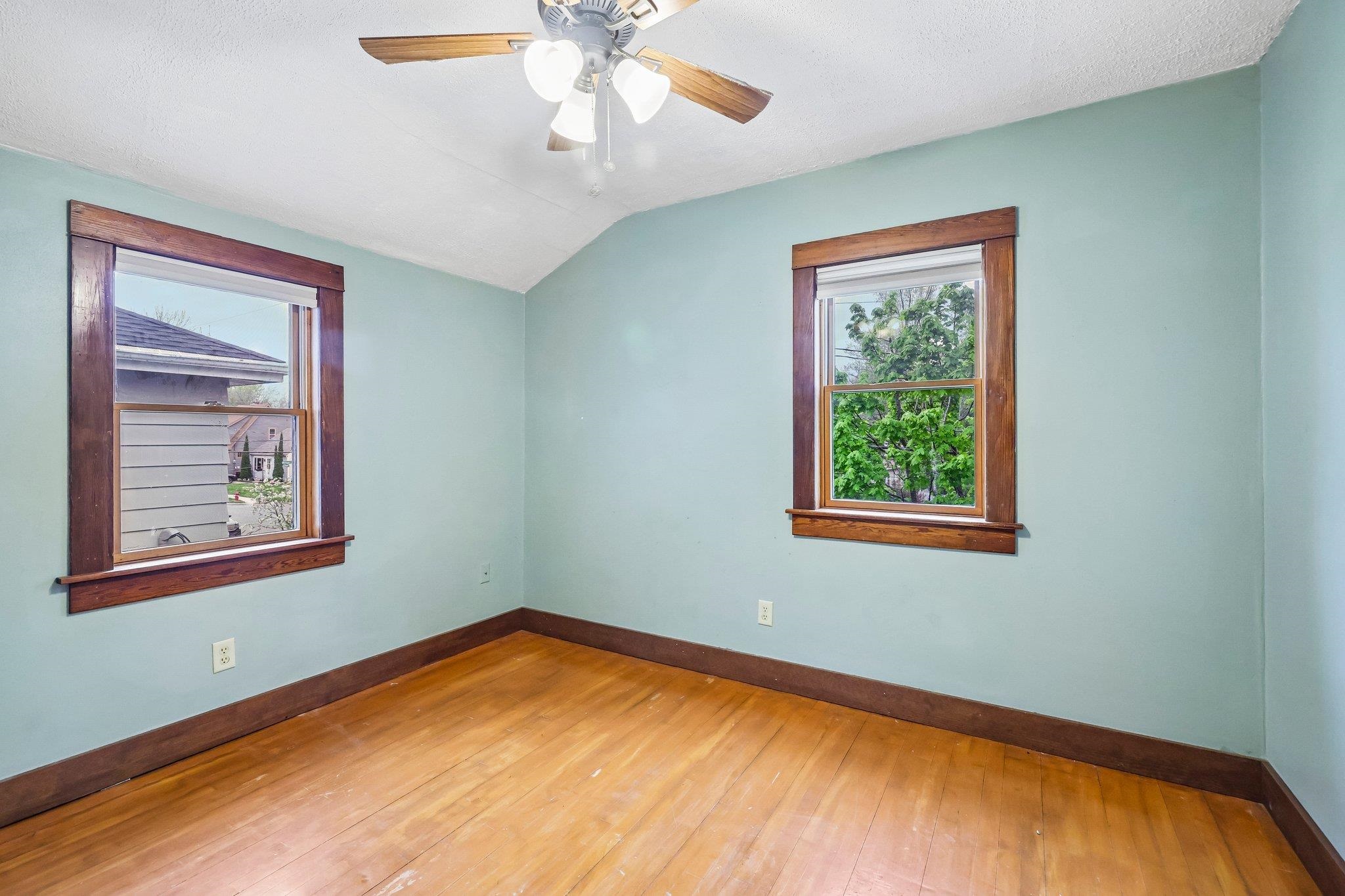 2415 Superior Street Madison, WI 53704 - Photo 16 of 28