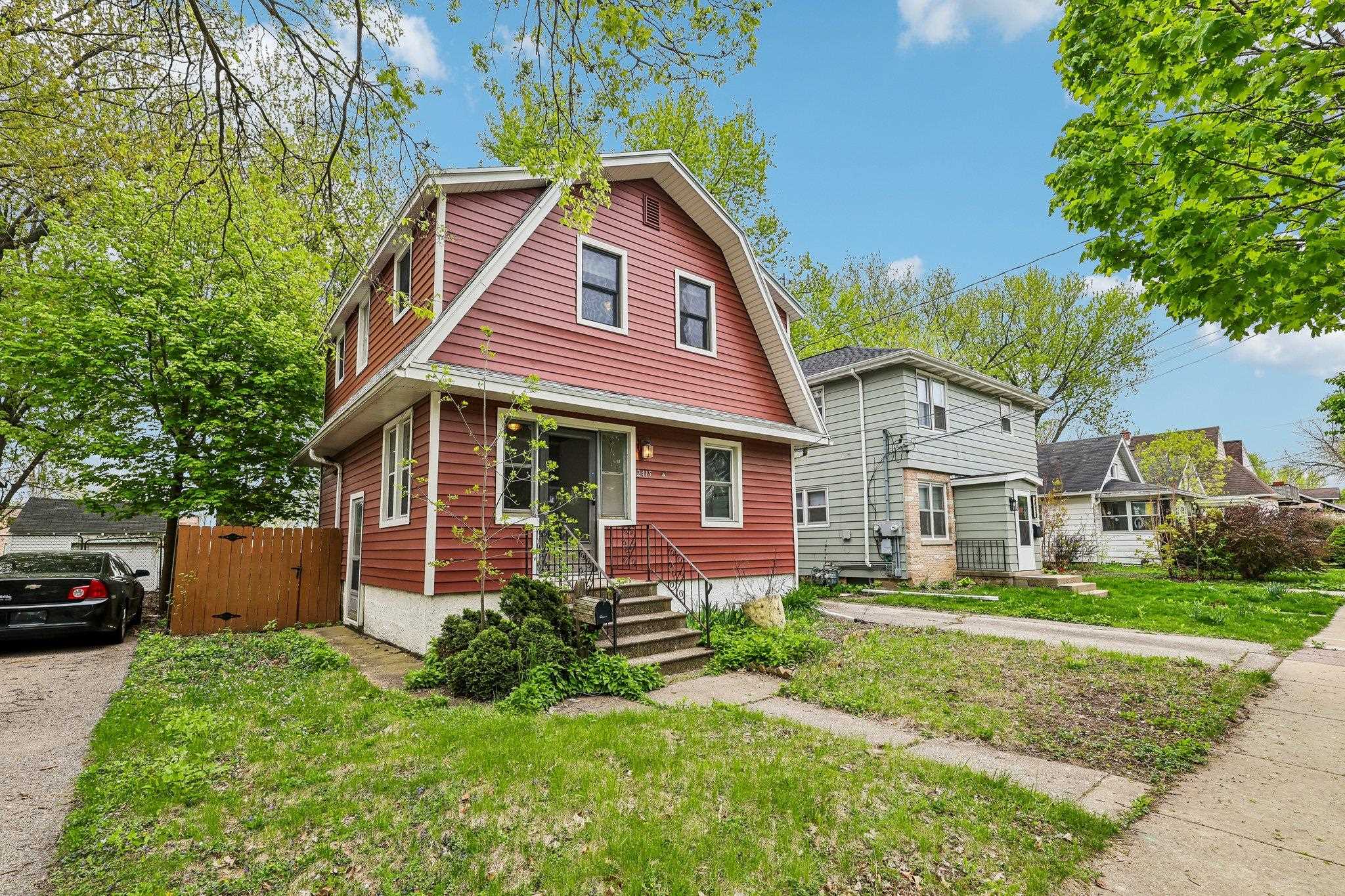 2415 Superior Street Madison, WI 53704 - Photo 3 of 28