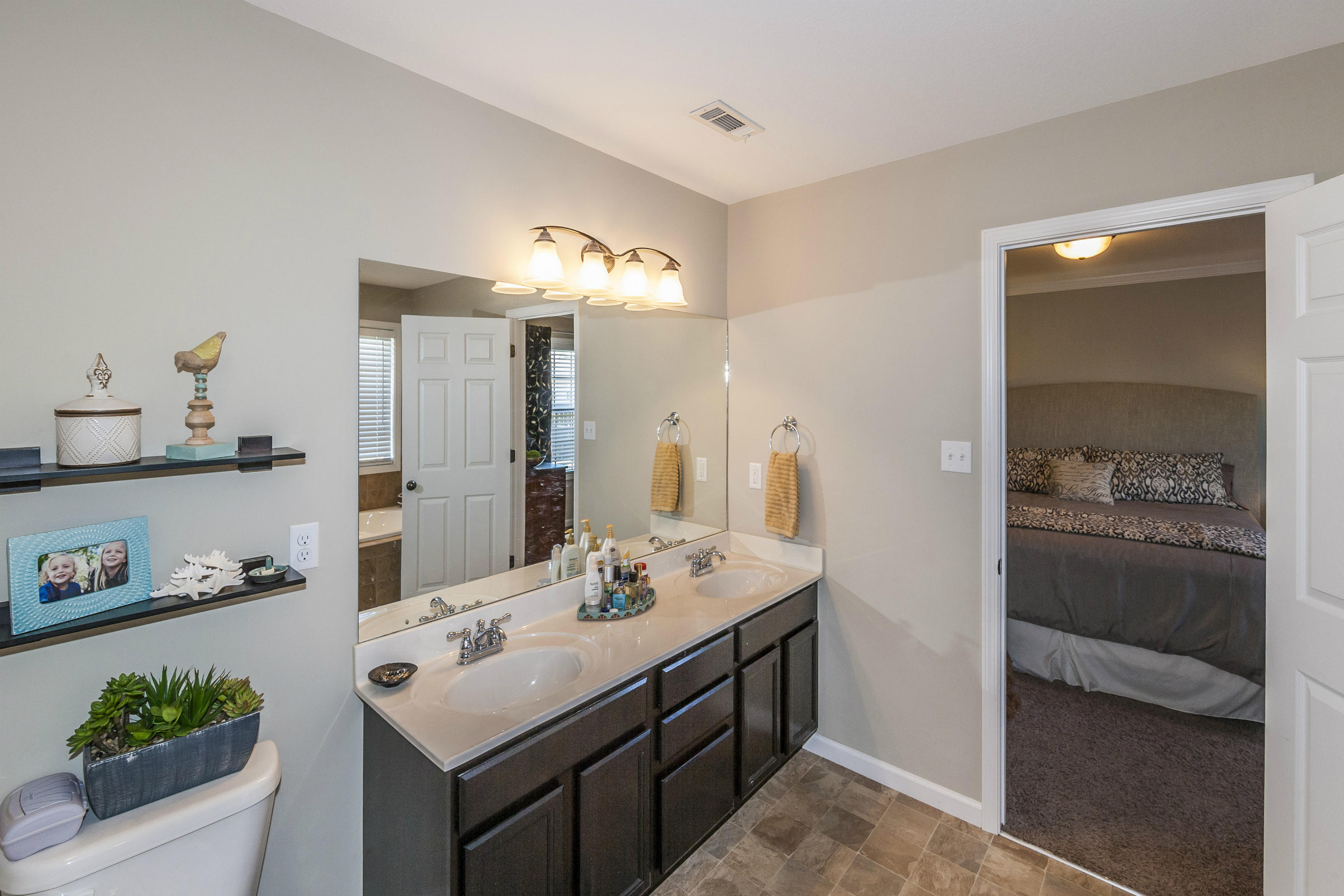 11603 Edison Road Knoxville, TN 37932 - Photo 16 of 23 master bathrm