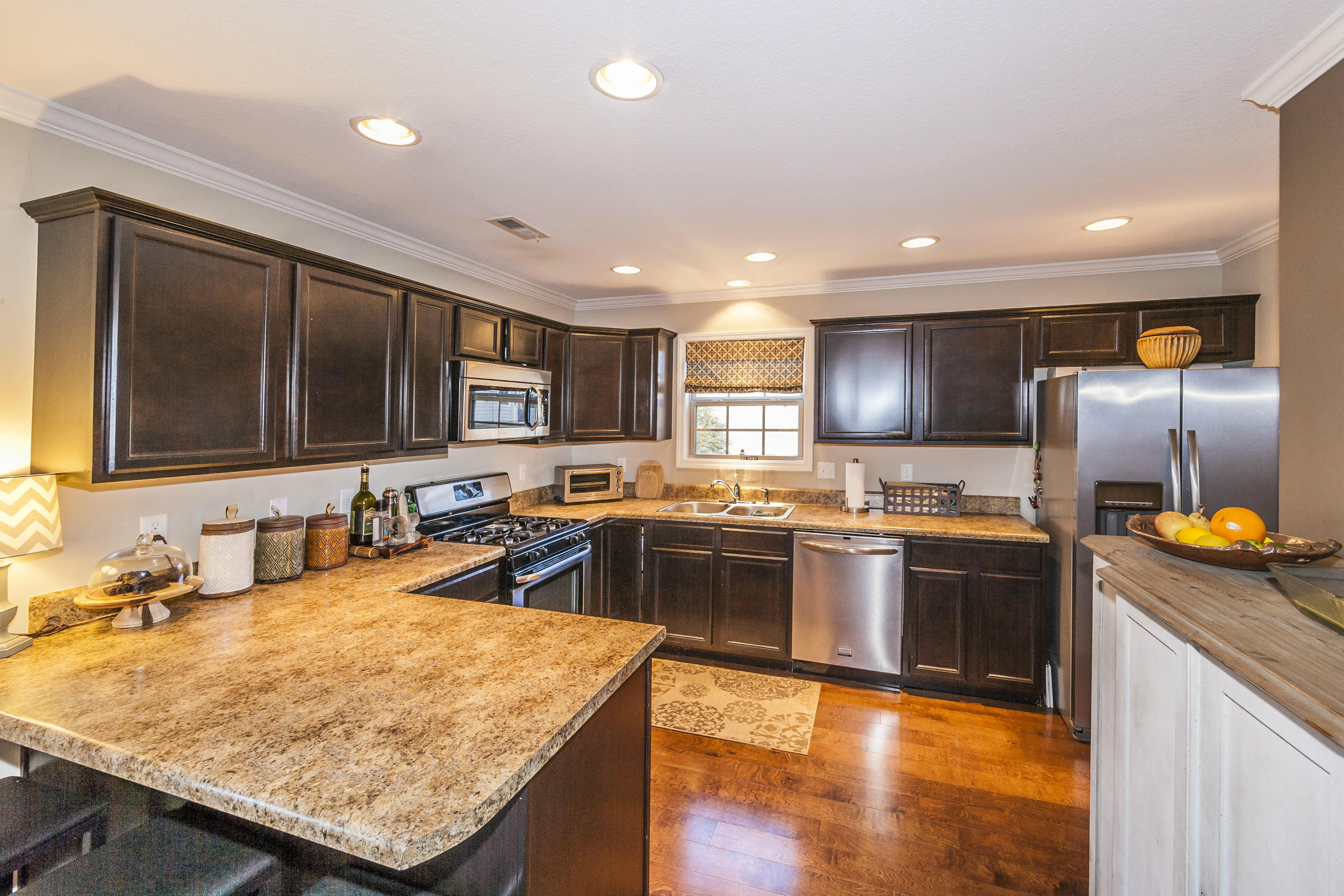 11603 Edison Road Knoxville, TN 37932 - Photo 9 of 23 KITCHEN