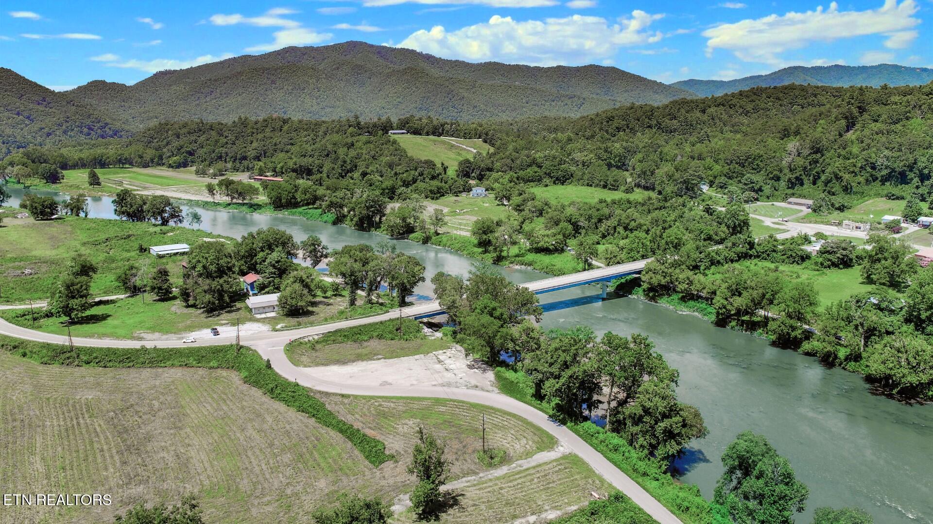 151 Highway 107 Del Rio, TN 37727 - Photo 15 of 41 15