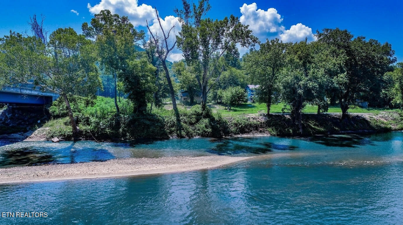 151 Highway 107 Del Rio, TN 37727 - Photo 21 of 41 21ai