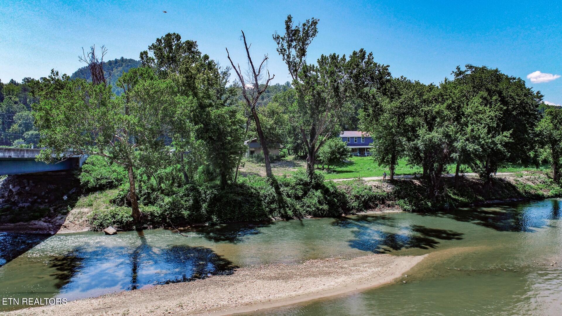 151 Highway 107 Del Rio, TN 37727 - Photo 22 of 41 22