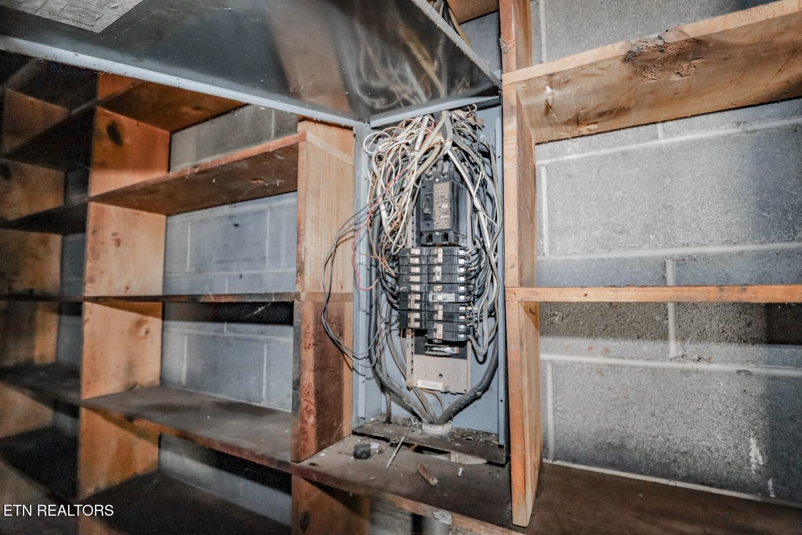 151 Highway 107 Del Rio, TN 37727 - Photo 36 of 41 35