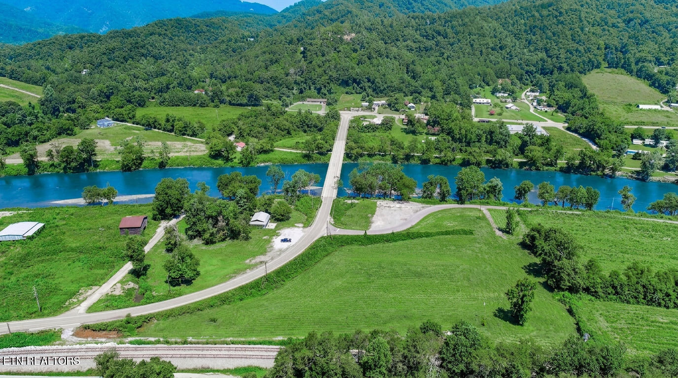 151 Highway 107 Del Rio, TN 37727 - Photo 6 of 41 6ai