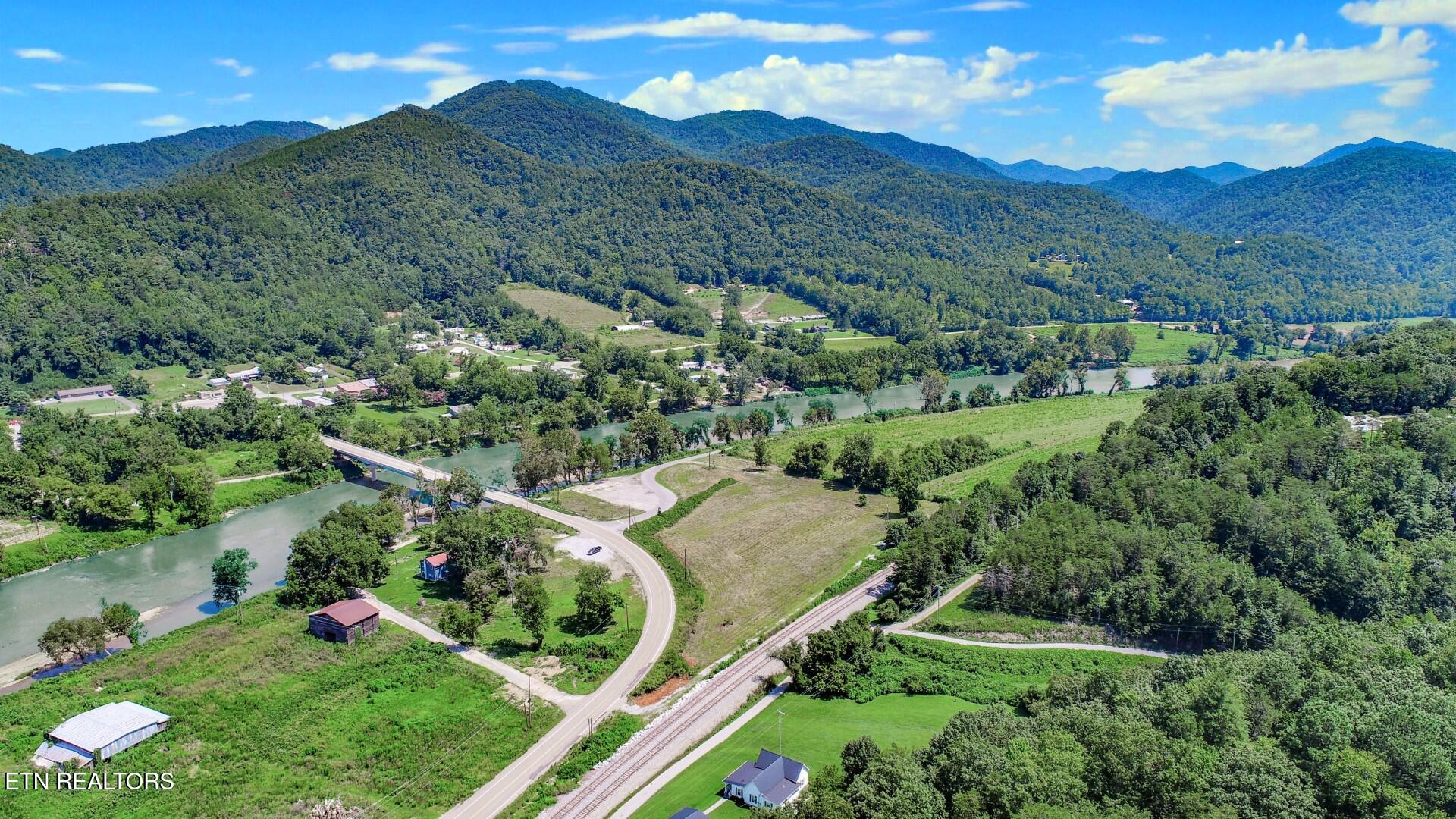 151 Highway 107 Del Rio, TN 37727 - Photo 7 of 41 7