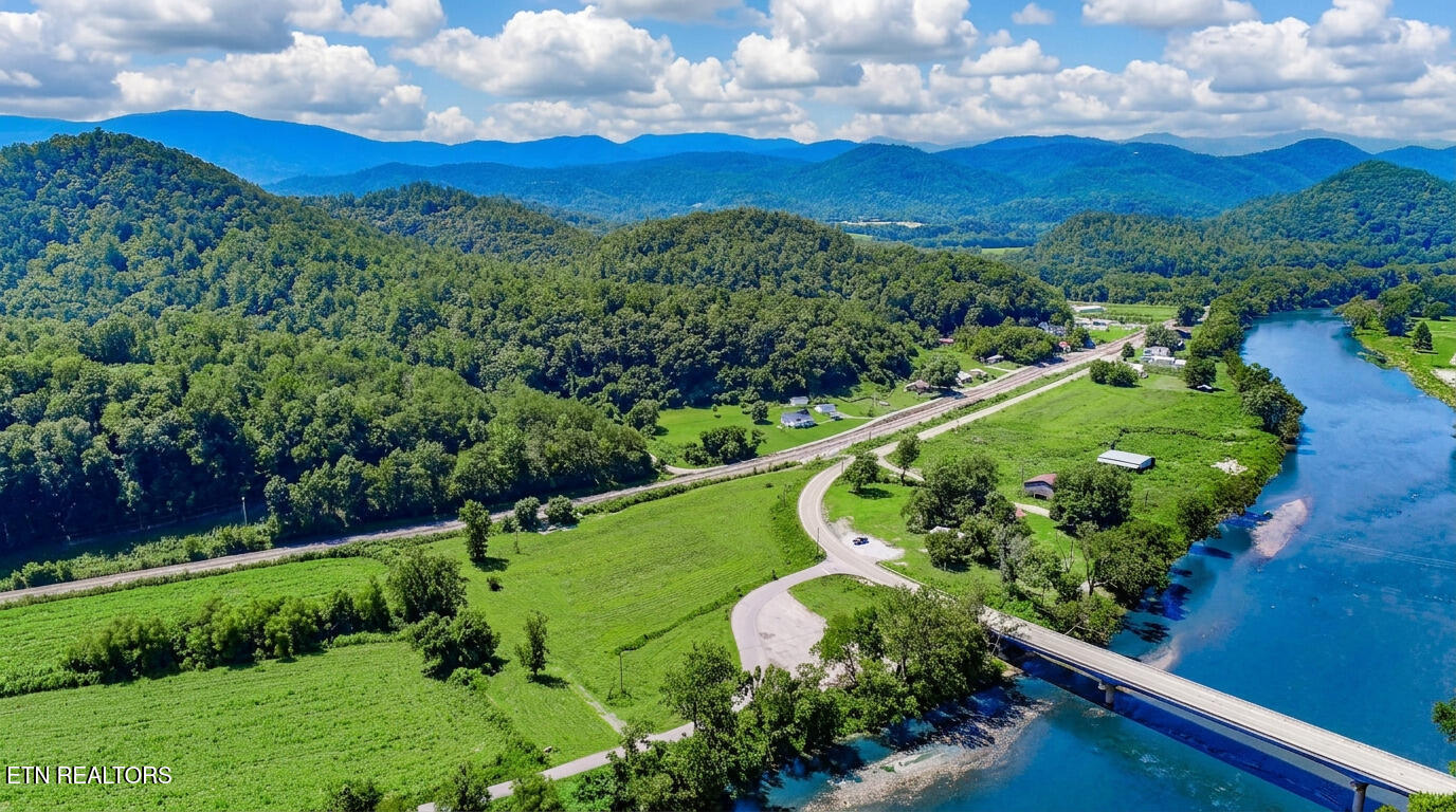 151 Highway 107 Del Rio, TN 37727 - Photo 9 of 41 9ai