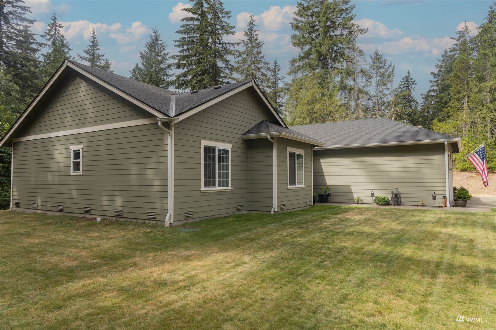 1340 Southwest Pine Road Port Orchard, WA 98367 - Photo 3 of 40 Gallery Image 3